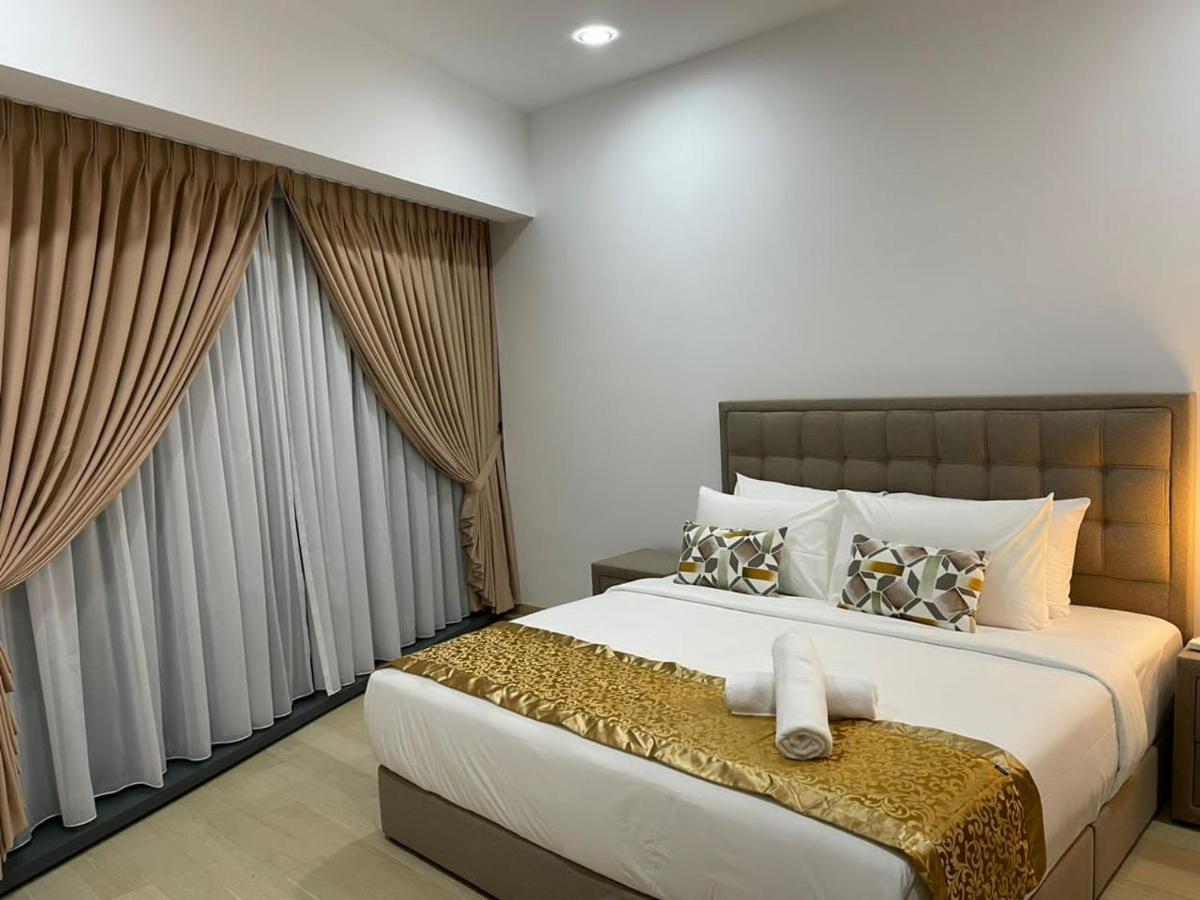 Astra @ Eaton Residences Kl Куала Лумпур Екстериор снимка