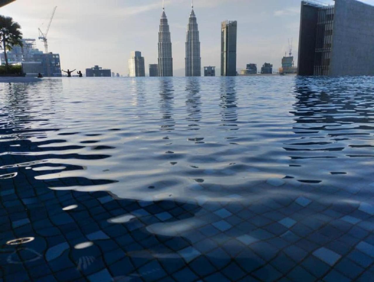 Astra @ Eaton Residences Kl Куала Лумпур Екстериор снимка
